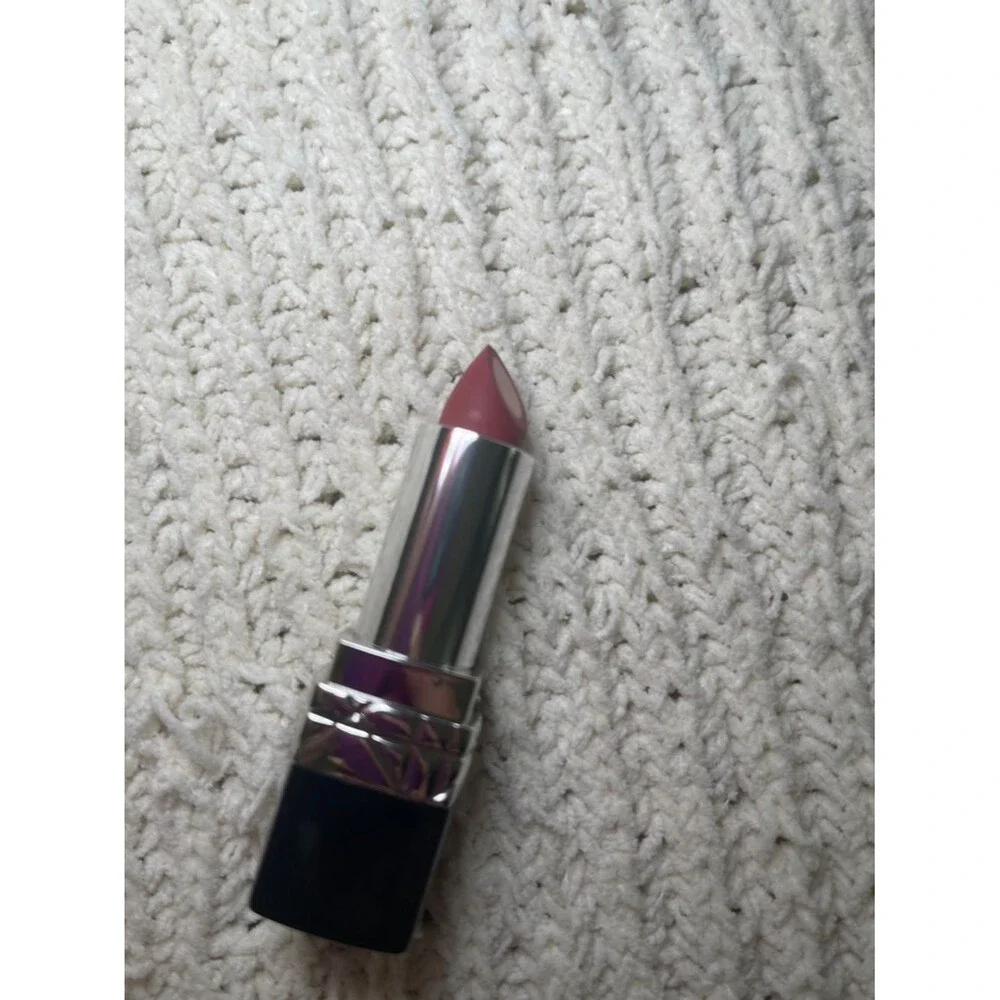 Dior Mauve Pink Lipstick – Satin Mauve Hue